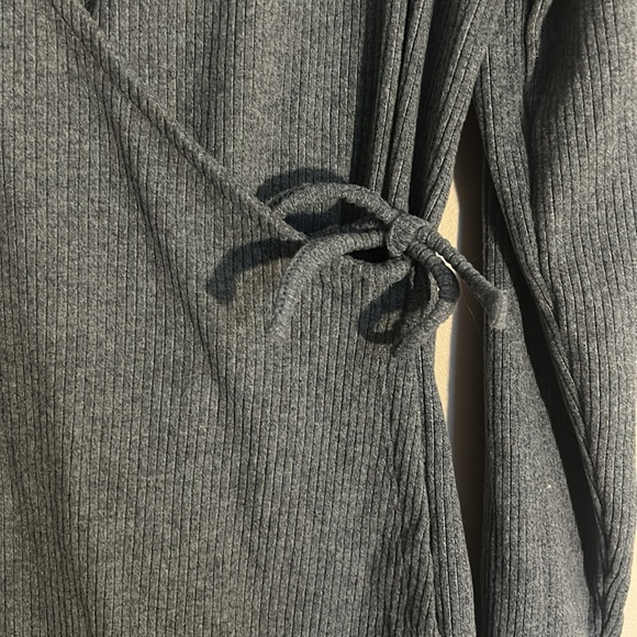 Old Navy Tie Sweater - Picture 3 of 6